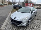 Peugeot 308 CC Cabrio-Coupe Premium - Peugeot 308 mit Benzin-Antrieb: Cabrio, Automatik
