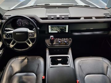 Land-Rover Defender - 10
