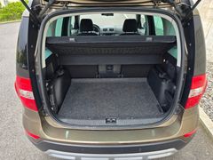 SKODA Yeti Adventure 4x4 2.0TDI 150PS AHK Xenon Mwst.
