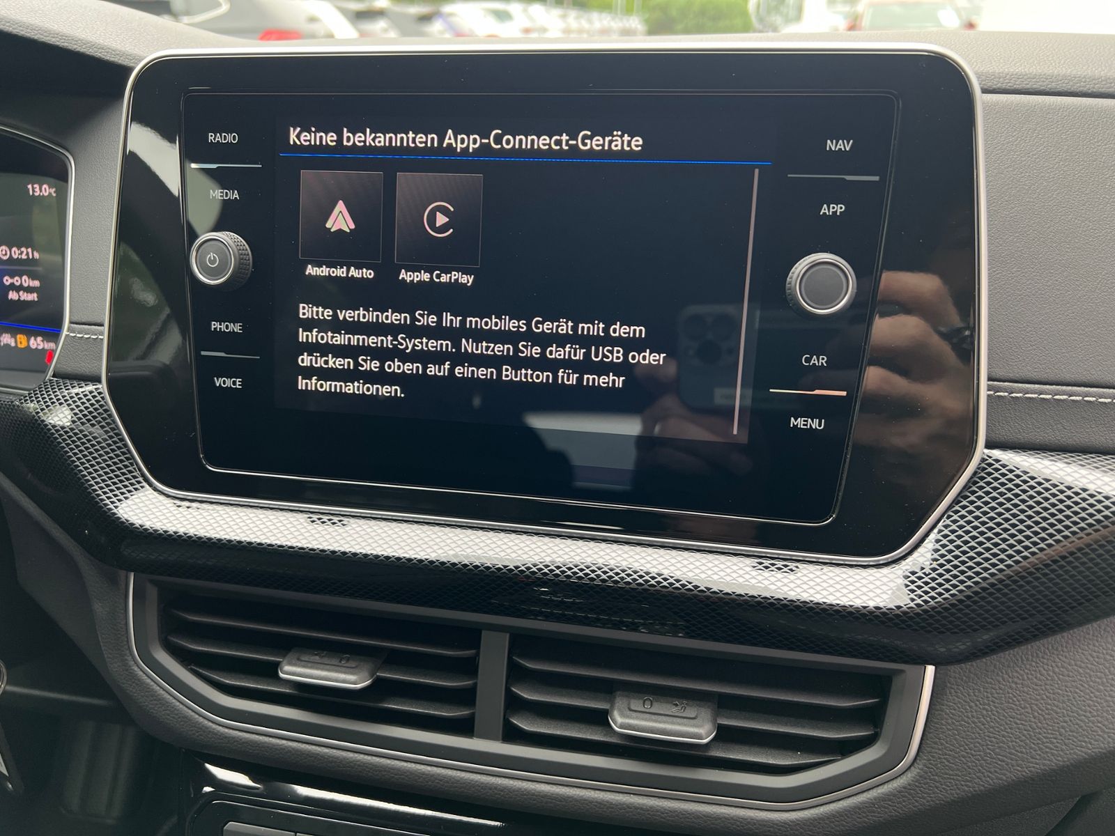 Fahrzeugabbildung Volkswagen T-Cross R-Line 1.5 TSI DSG *BlackStyle,AHK,IQ Li