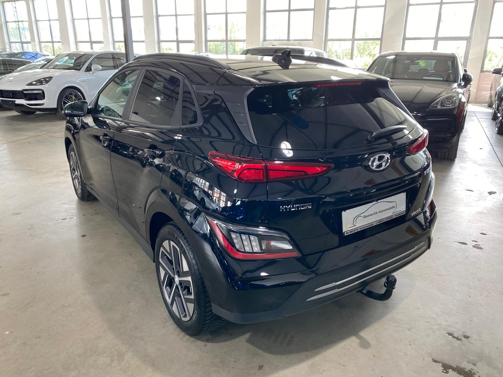 Fahrzeugabbildung Hyundai Kona Trend Elektro 150kW/DIS/RFK/LED/SH/