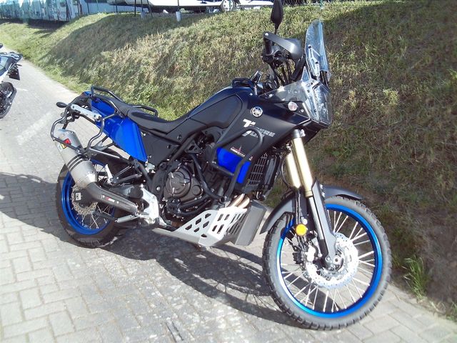 Yamaha Tenere 700 DM07, Akra, Koffer