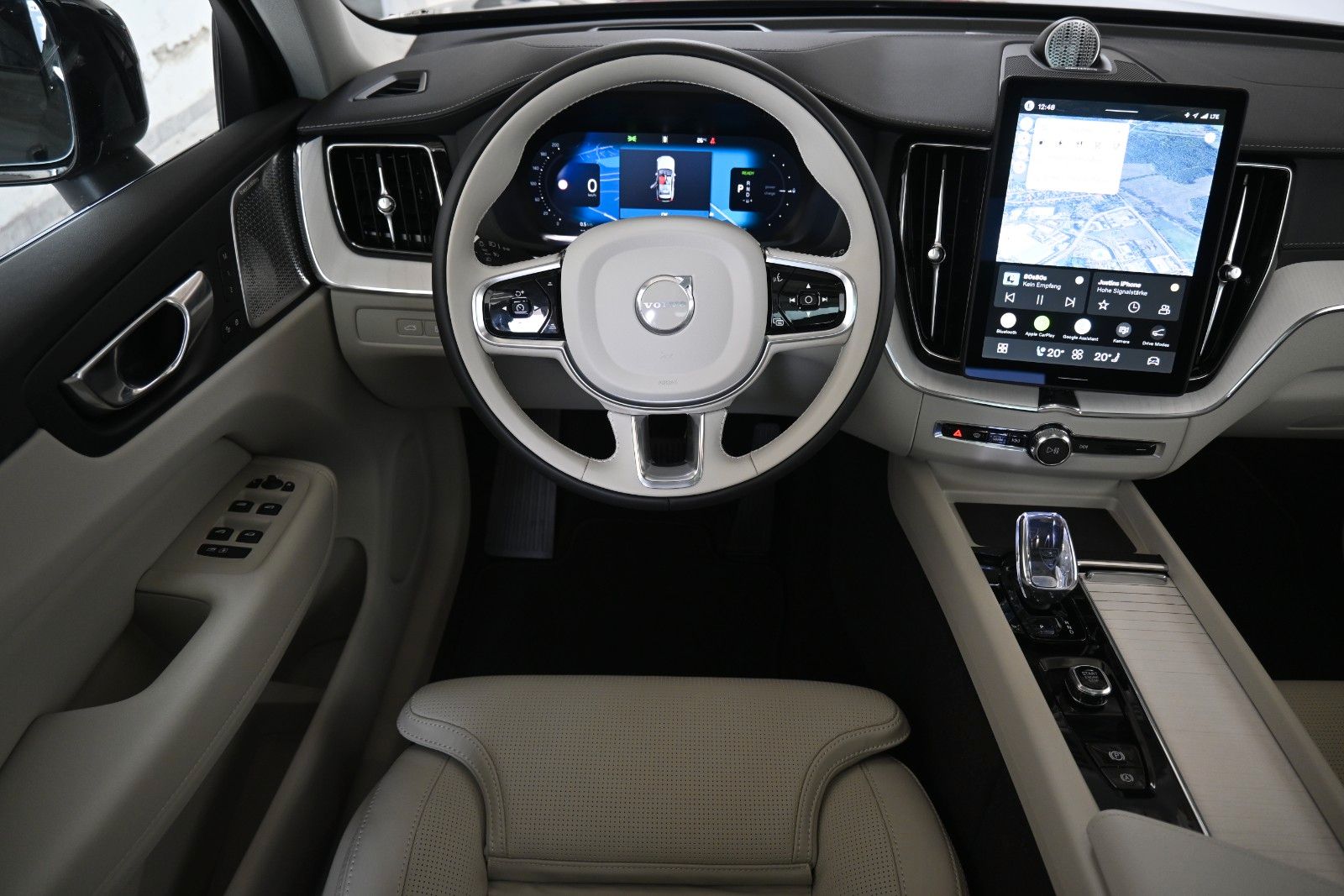 Fahrzeugabbildung Volvo XC60 T8 Plug-in AWD Ultra Dark*LUFT*360°*ACC