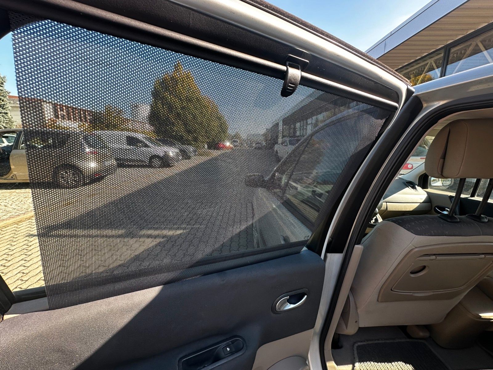 Fahrzeugabbildung Renault Scenic III Dynamique Klima/ISOFIX/TÜV neu