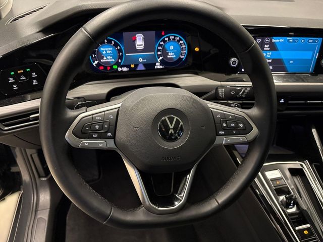 Golf VIII Variant 2.0 TSI DSG STYLE MATRIX LED+P