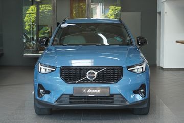Volvo XC40 - 2
