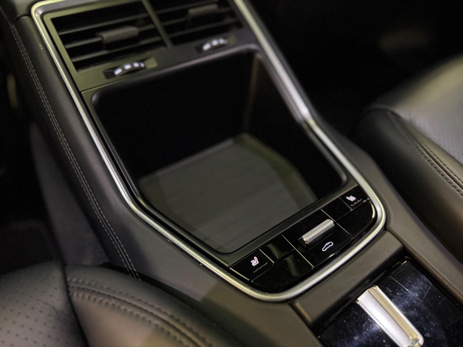 Porsche Panamera 4 E-Hybrid Chrono*Pano*Kamera*Bose*