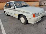 Opel Kadett México Cup - weiße Opel Kadett