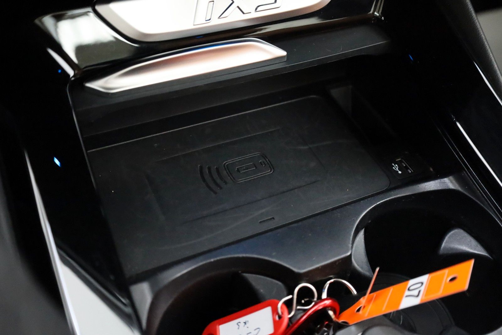 Fahrzeugabbildung BMW iX3 Inspiring/M Sport Leder,Navi,LED,Panor.,ACC