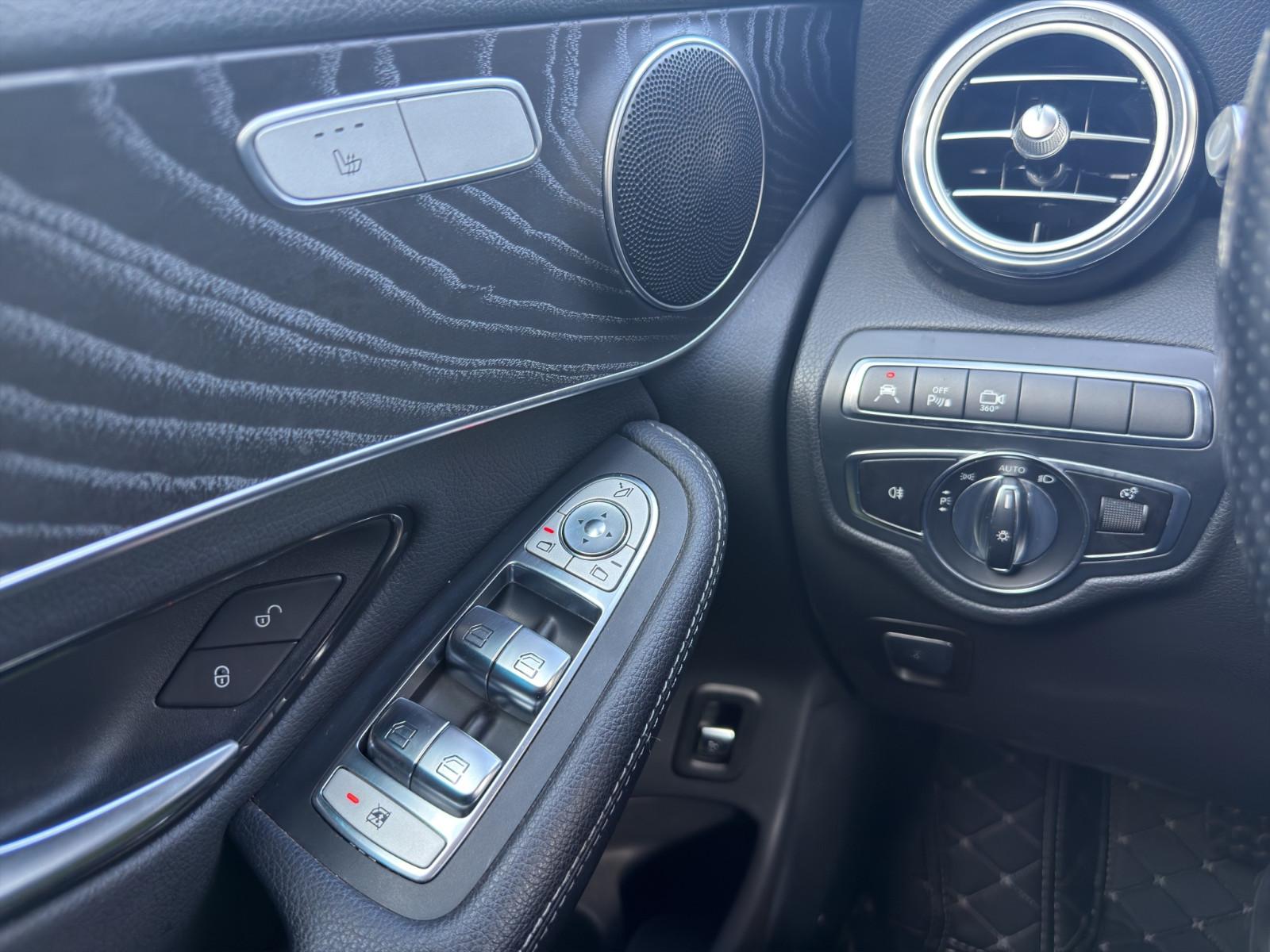 Mercedes-Benz GLC 300 Coupe 4M+AMG+LED+360°Cam+Night Paket