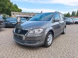 Volkswagen Touran 2.0TDI*Automatik*Tüv Neu*SHZ*AHK*PDC* - gebrauchte VW Touran aus dem Jahr 2007