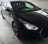 Hyundai i40 2.0 GDI Premium Automatik Premium - Hyundai: Unfallwagen