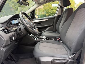 BMW 218 Active Tourer - 11