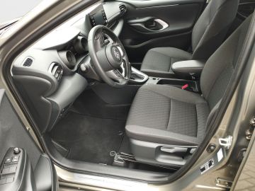 Toyota Yaris - 10