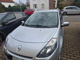 Renault Clio Grandtour Luxe 1.6 16V 110 Automatik Luxe - Renault Clio aus 2011: Grandtour