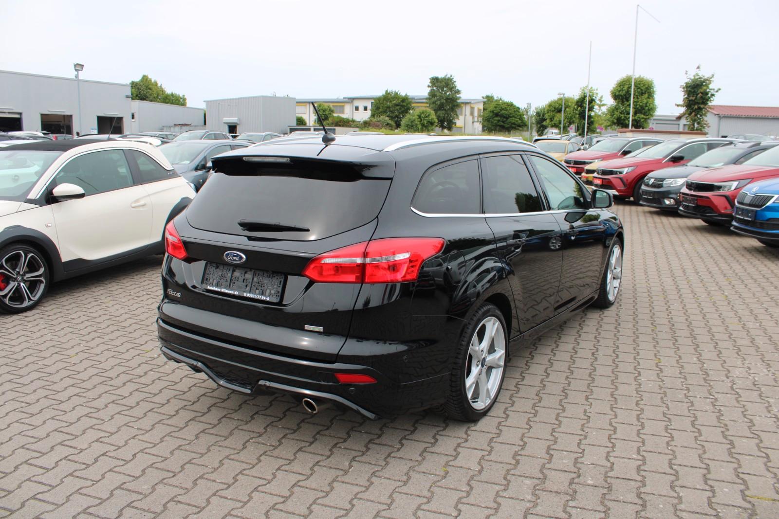 Ford Focus Turnier Titanium