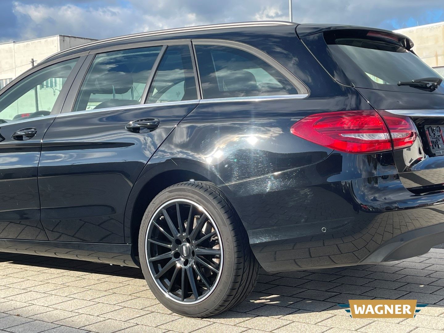 Fahrzeugabbildung Mercedes-Benz C 220 T BlueTec d Automatik Sitzheizung