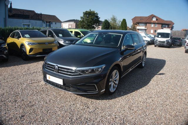 Volkswagen Passat Variant GTE AHK LED NAVI