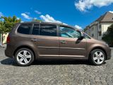 Volkswagen Touran 2,0 TDI DPF DSG Higline - Volkswagen Touran: Dpf