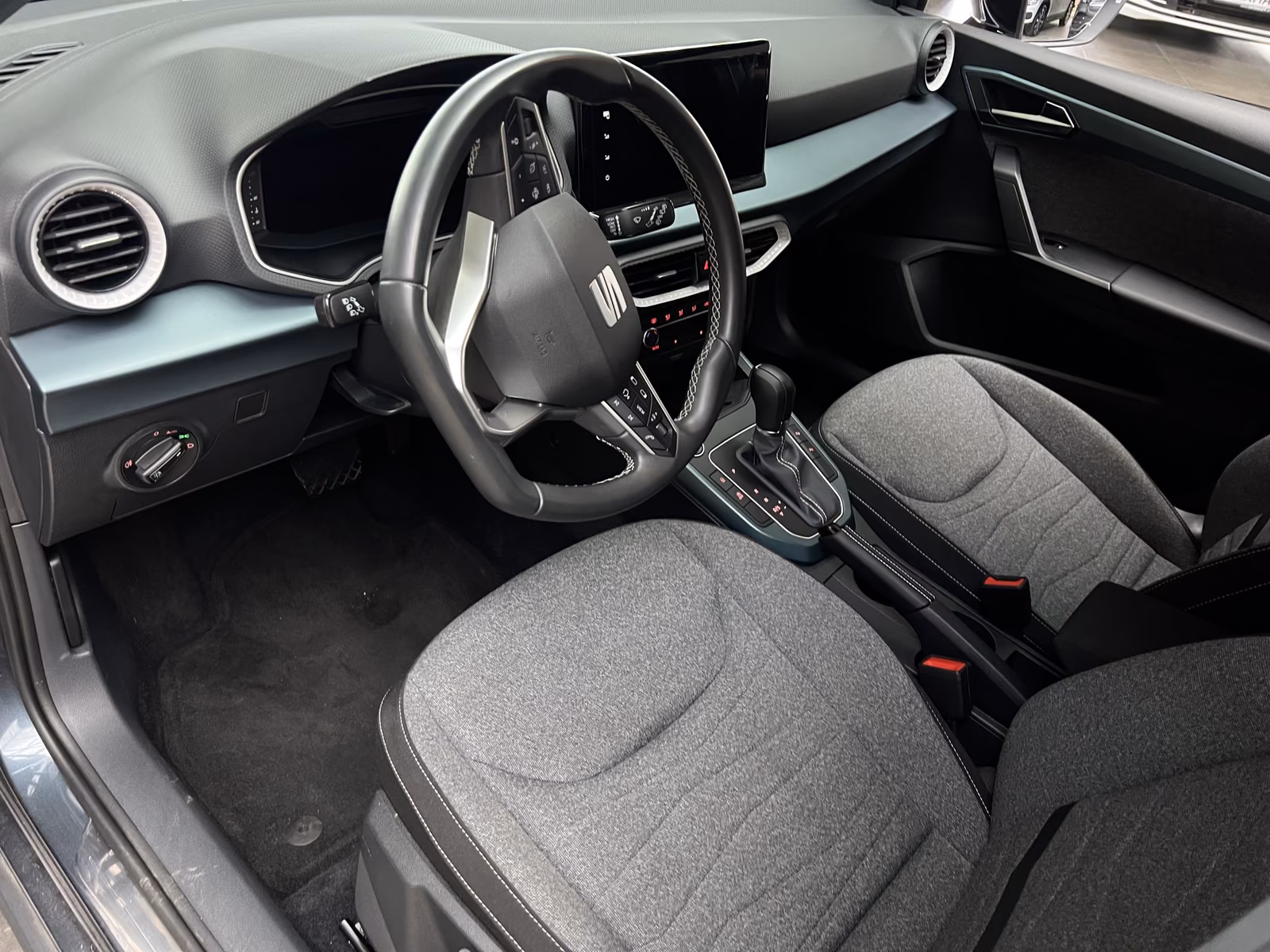 SEAT Arona 1.0 TSI Xperience Kamera Navi LED SHZ ACC, миниатюра 3