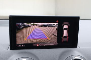 Audi Q2 30 TFSI ACC+KEY+LED+KAM+ALU