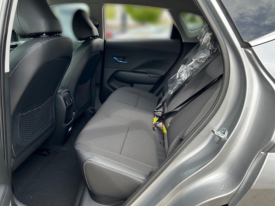 Fahrzeugabbildung Hyundai KONA EV 48kWh TREND ASSIS-P BOSE+V2L 377KM-RANGE