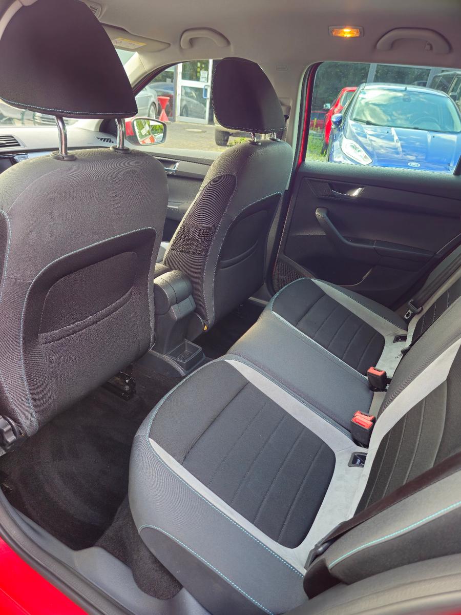 Skoda Fabia Combi Joy Bi-Xenon* Navi*16"Alufelgen