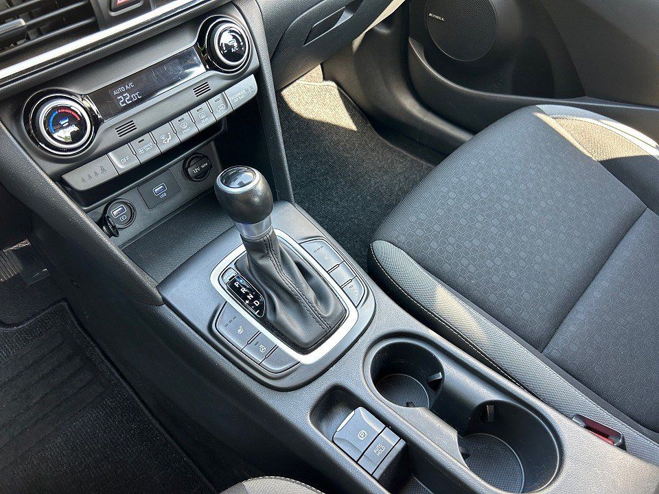 Fahrzeugabbildung Hyundai KONA HYBRID AUT TREND LED/NAV-PAK AHK/ABNEHMBAR