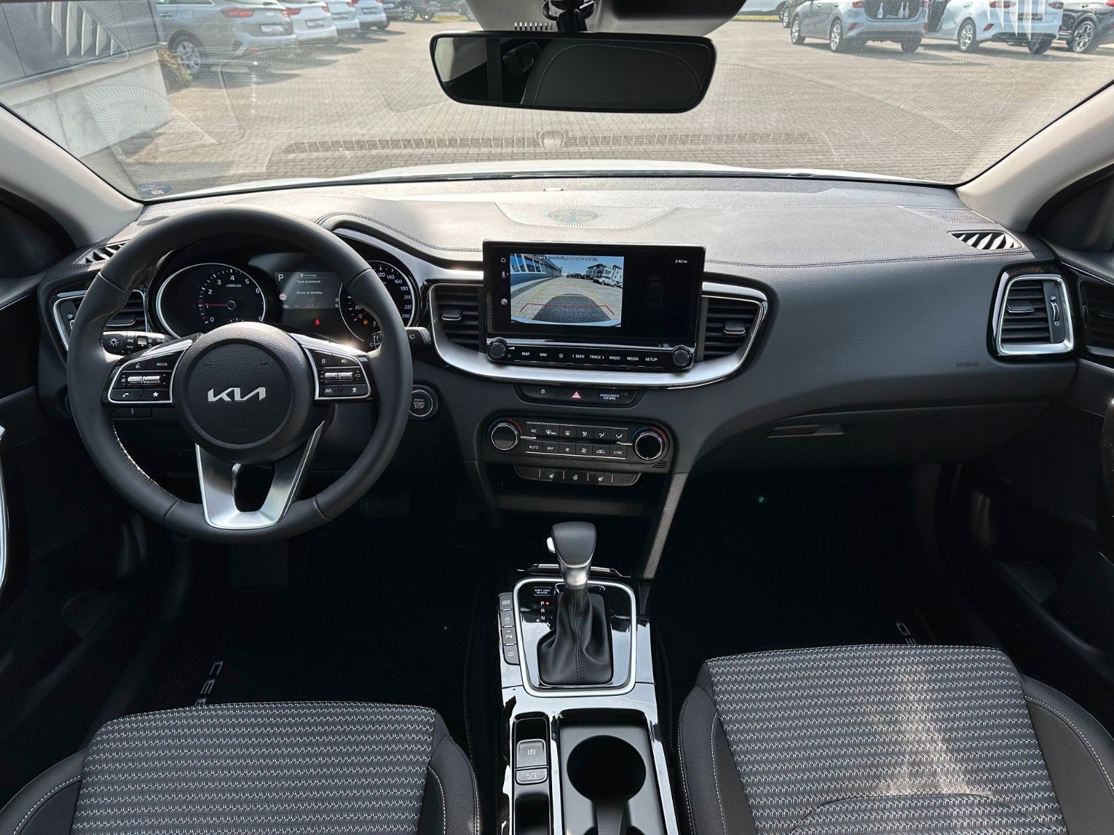Fahrzeugabbildung Kia cee'd Sportswagon 1,5T-GDI AT Ultimat Style