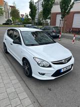 Hyundai i30 1.6 CRDi, DEKRA/TÜV neu  - Hyundai i30 aus 2010 mit Diesel-Antrieb