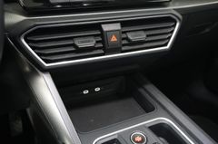 Fahrzeugabbildung Seat Leon ST 2.0D STYLE 7-DSG NAVI/SHZ/KAMERA/PDC/DAB