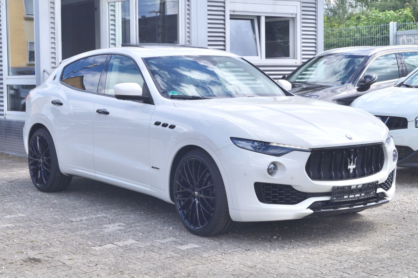 Fahrzeugabbildung Maserati LEVANTE GRAN LUSSO S Q4*MOD.2018+PANO+22`LM*