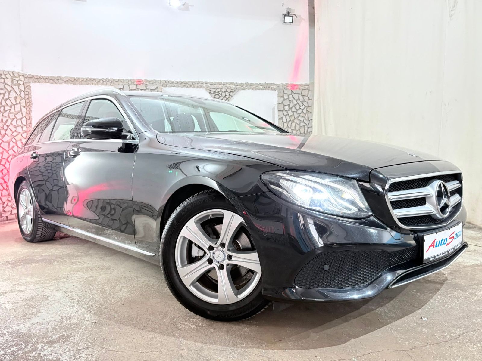 Mercedes E 220 - 1