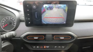 Dacia Sandero Stepway Expression +TCe 110 PS mit Winte