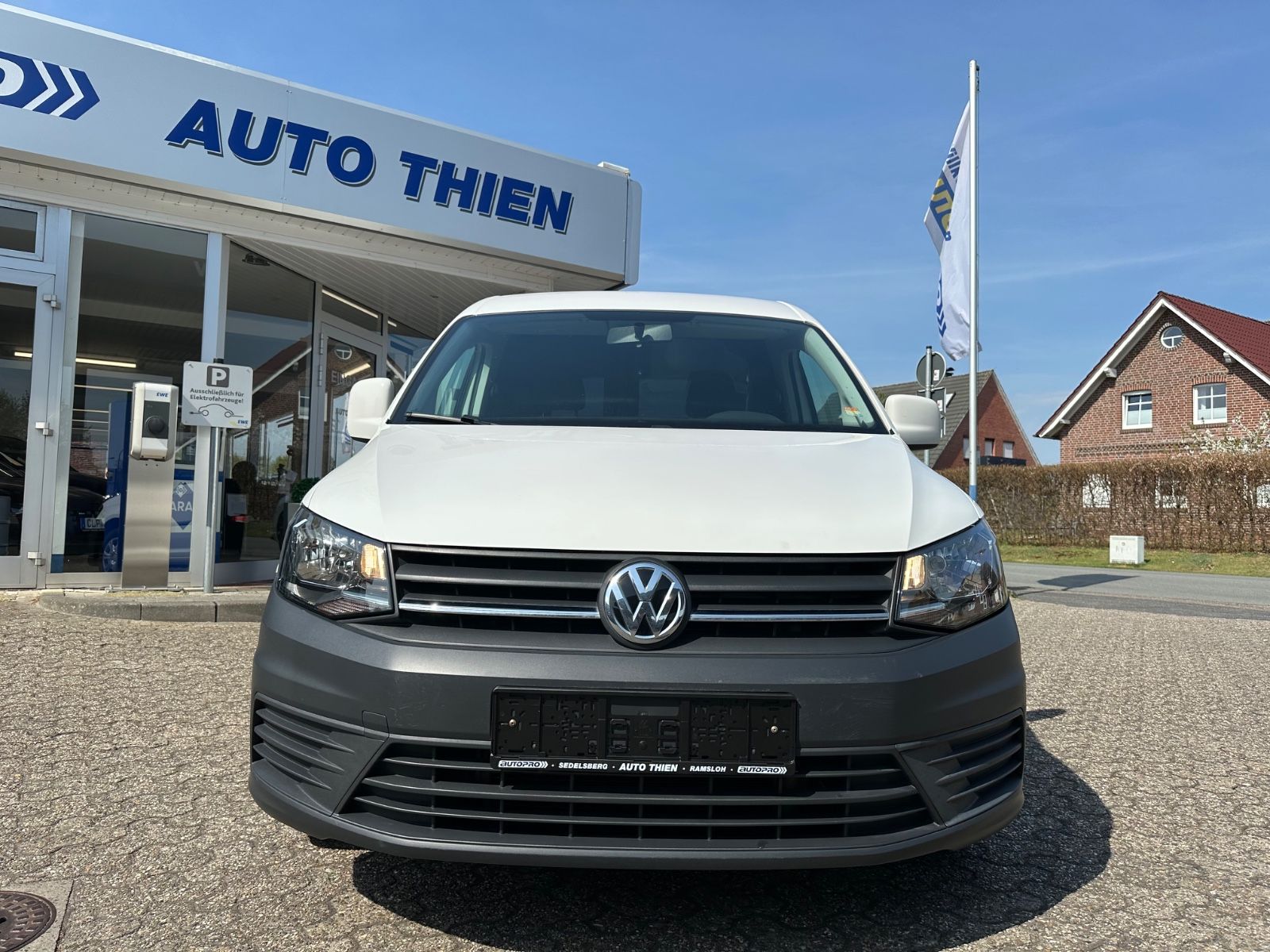 Fahrzeugabbildung Volkswagen Caddy 1.2 TSI Kasten Klima/GRA/BT/Heckklappe