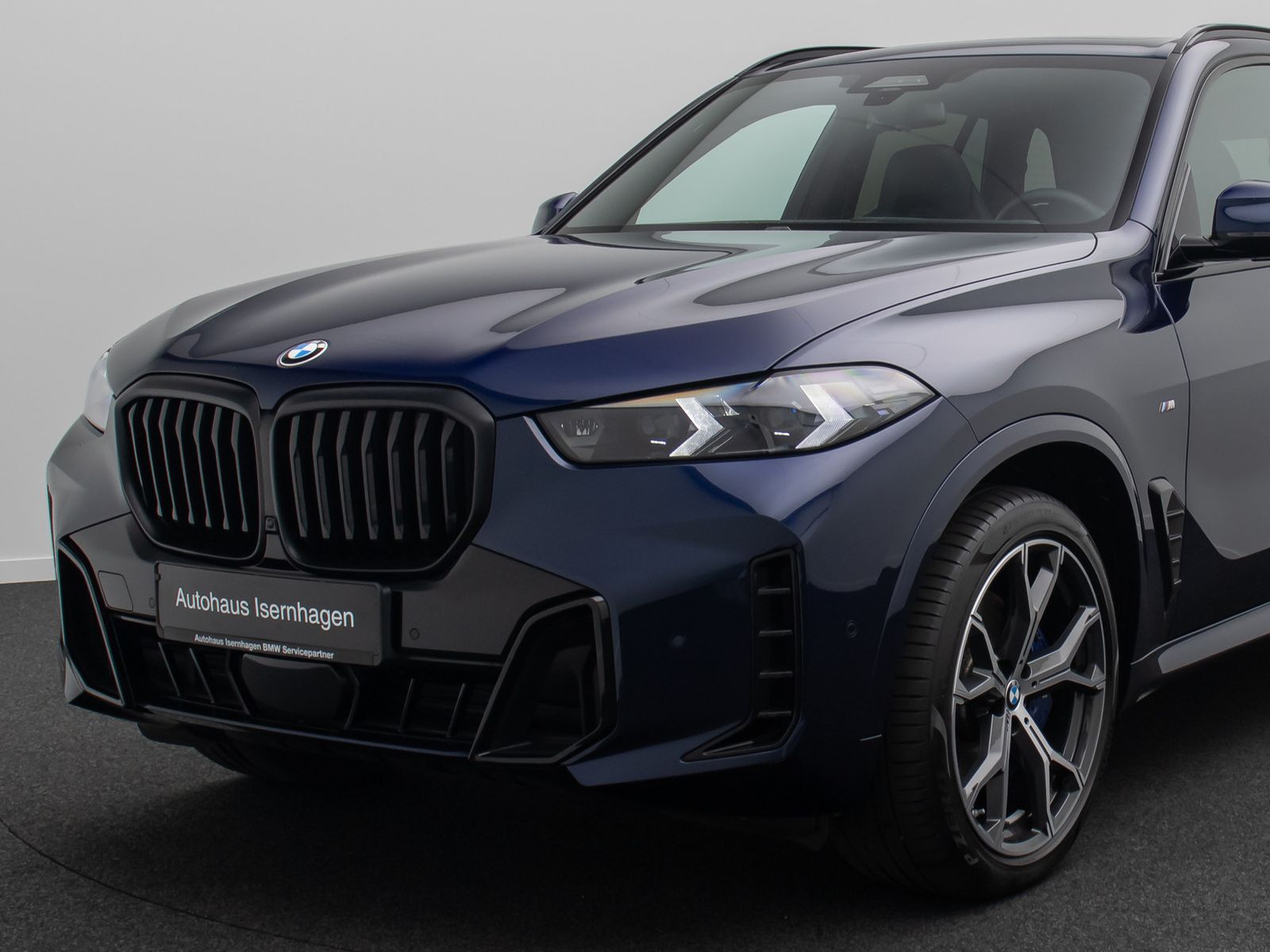 Fahrzeugabbildung BMW X5 xD40d  M Sport Pro Panorama 360&deg;HUD DAB H/K