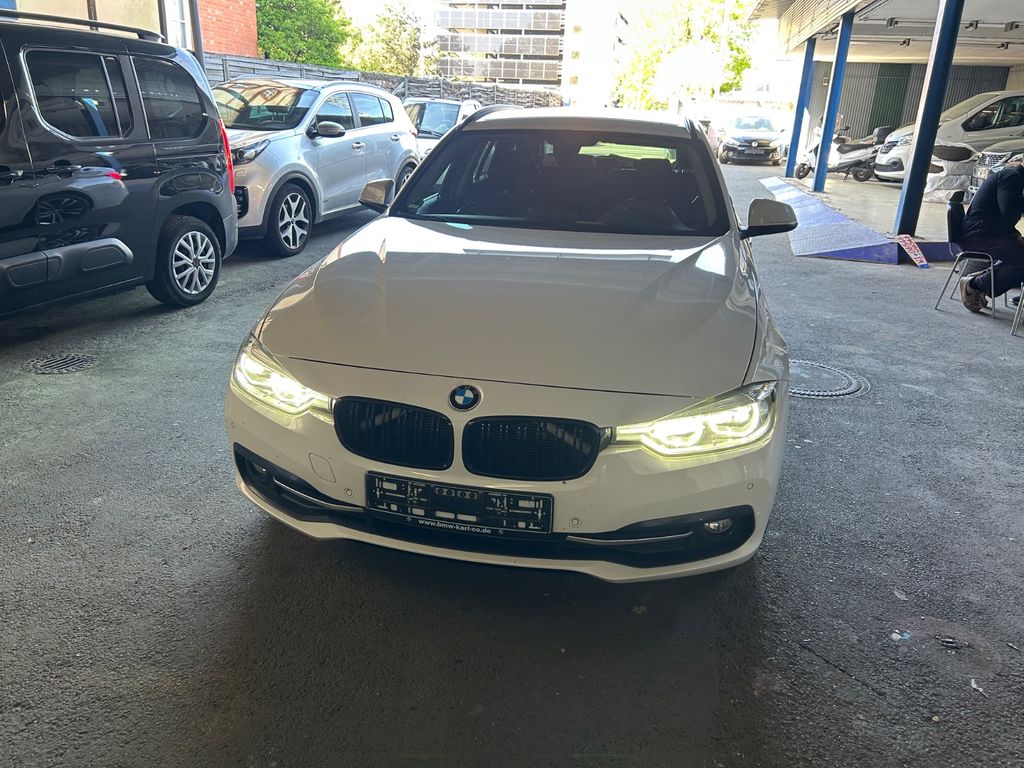 Image of BMW 320
