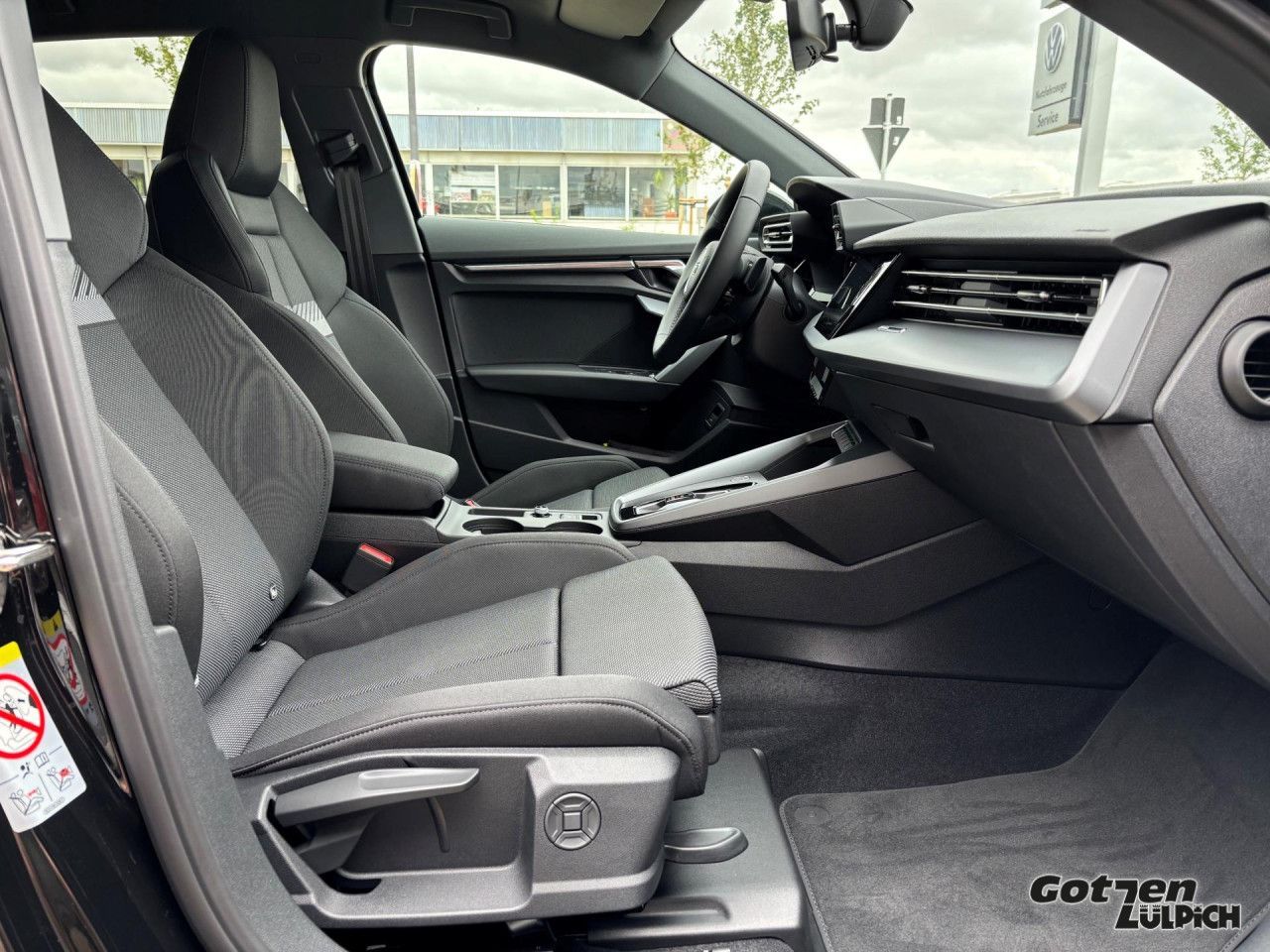 Fahrzeugabbildung Audi A3 1.5 TFSI (MHEV) Sportback S line Sportback