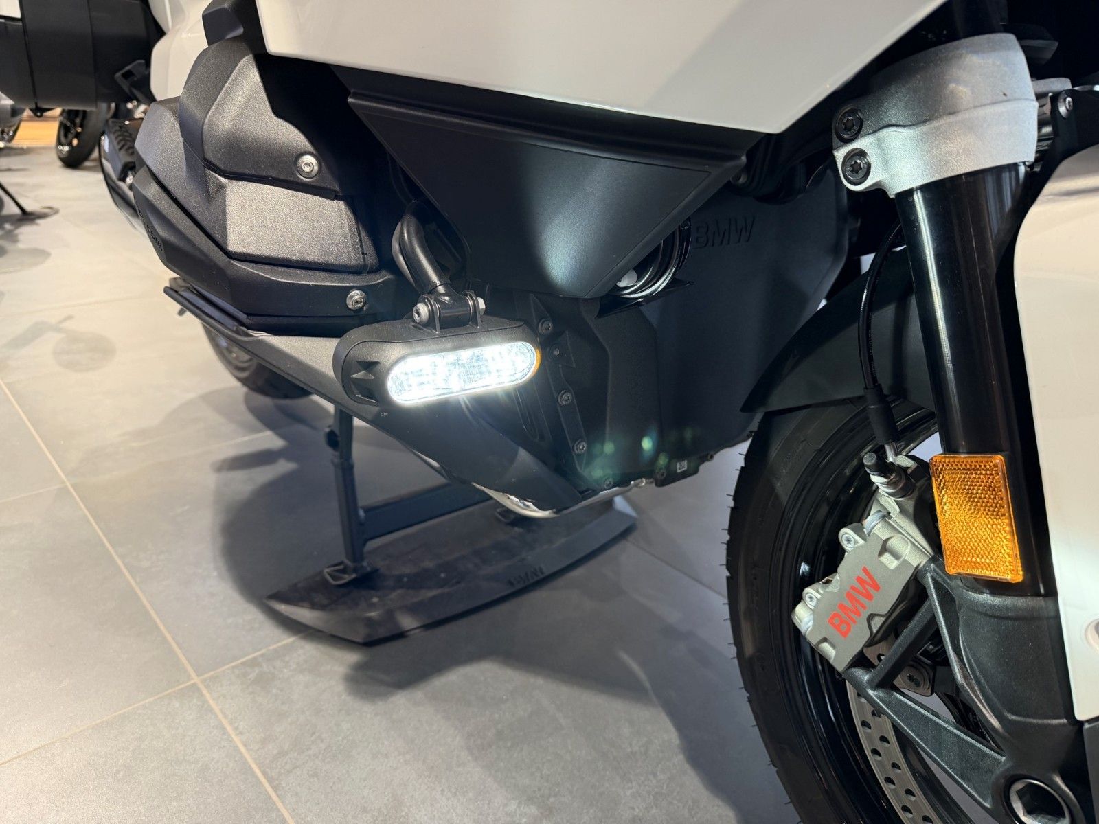 Fahrzeugabbildung BMW R 1300 RT ASA 2026, Audio Pro