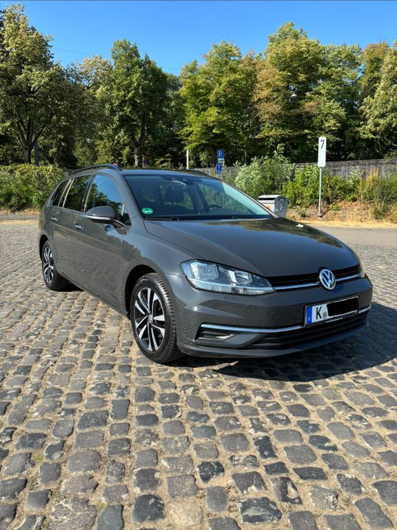 Image of Volkswagen Golf