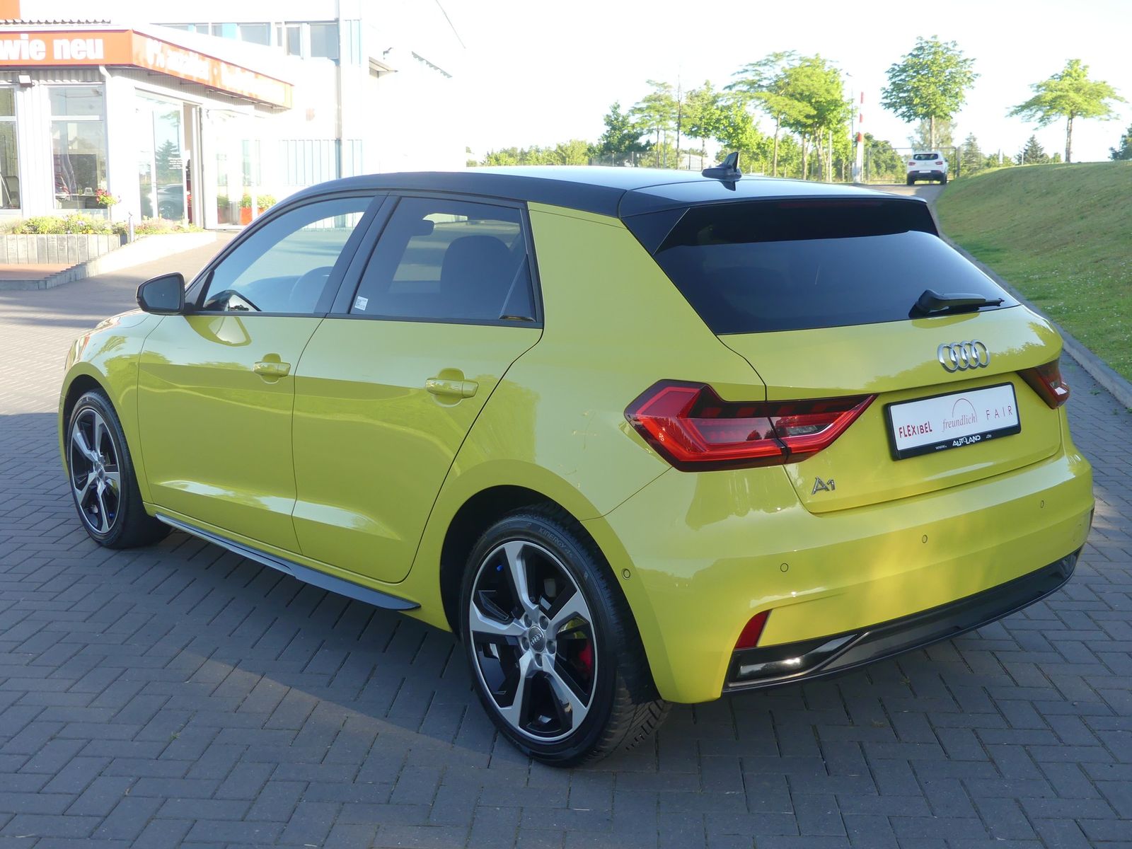 Audi A1 Sportback 30 1.0 TFSI advanced LED ACC Navi imagem 3