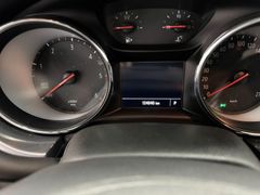 OPEL Astra K Sports Tourer*LED*NAVI*AUTOMATIK*PDC*AHK OPEL Astra K Sports Tourer*LED*NAVI*AUTOMATIK*PDC*AHK