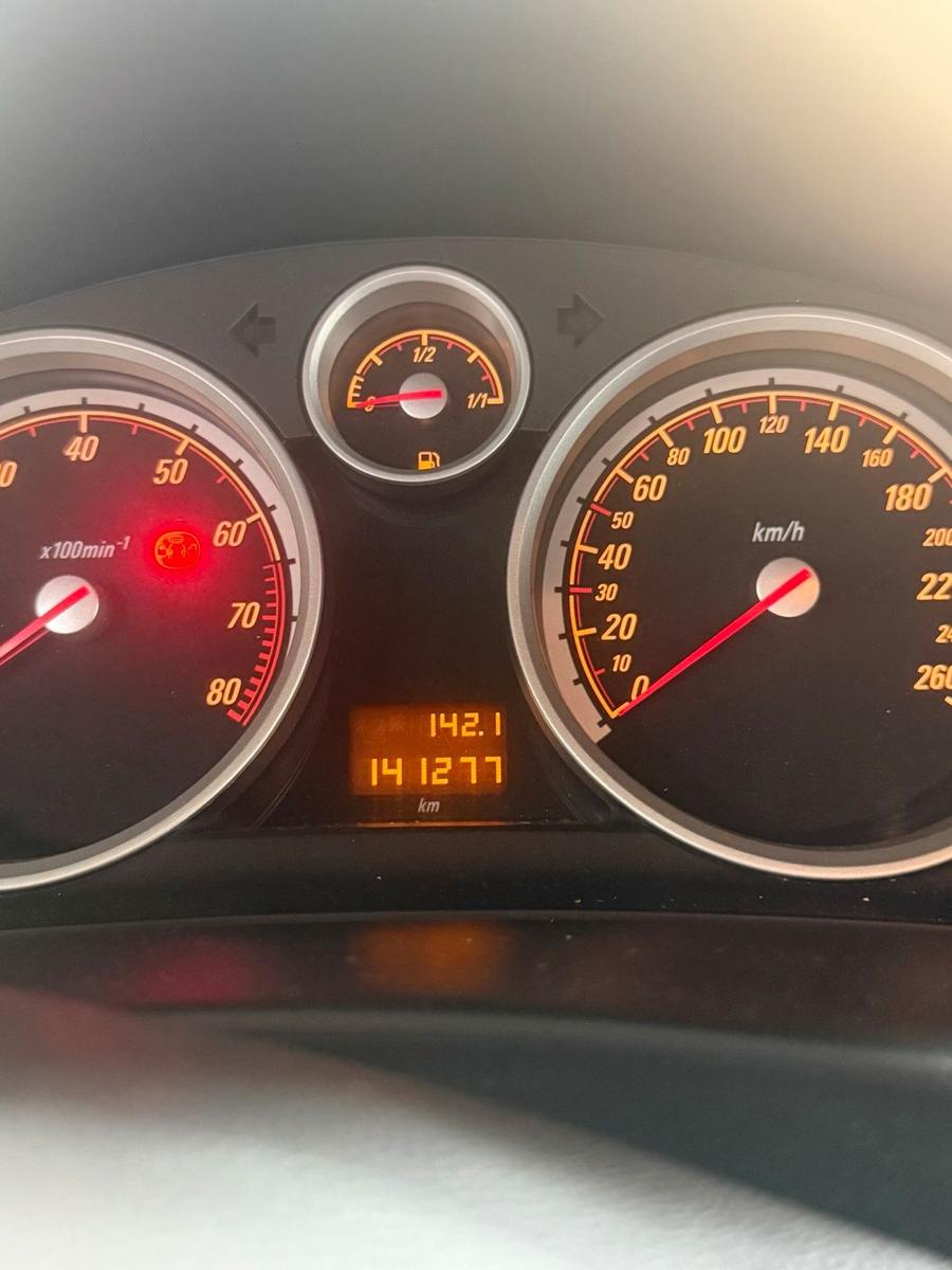 Opel Astra 2005 — photo 8