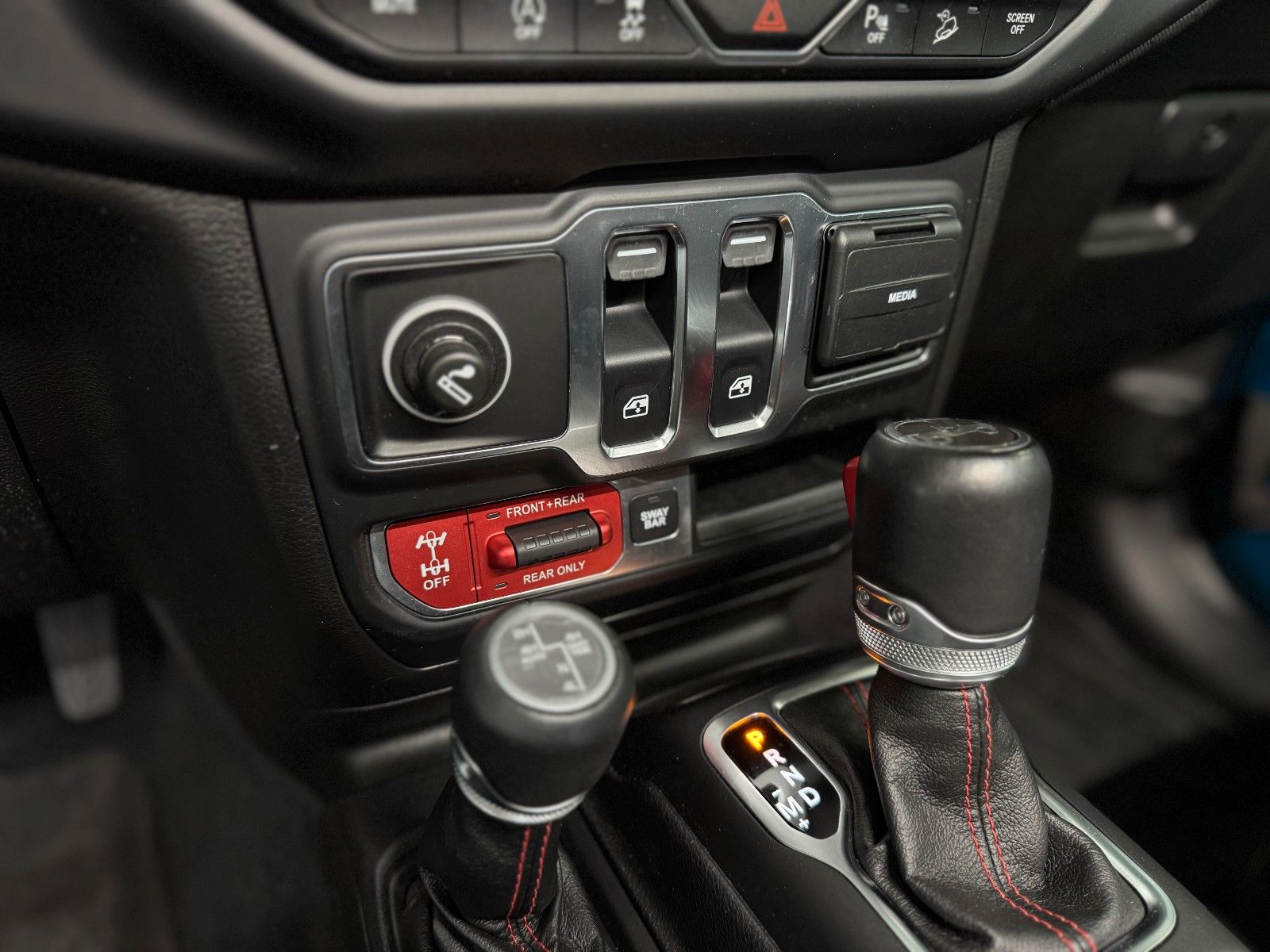 Fahrzeugabbildung Jeep Wrangler 2.2CRDi Aut. Rubicon  Seilwinde Hardtop