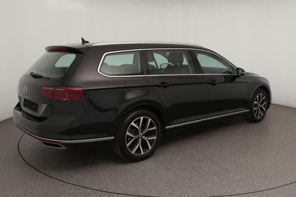 Volkswagen Passat Variant Elegance 1.5 TSI RFK*PDC*Tempo*SH