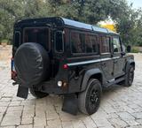 Land Rover Defender 110 TD4 Station Wagon E E - Land Rover Defender: Schwarz