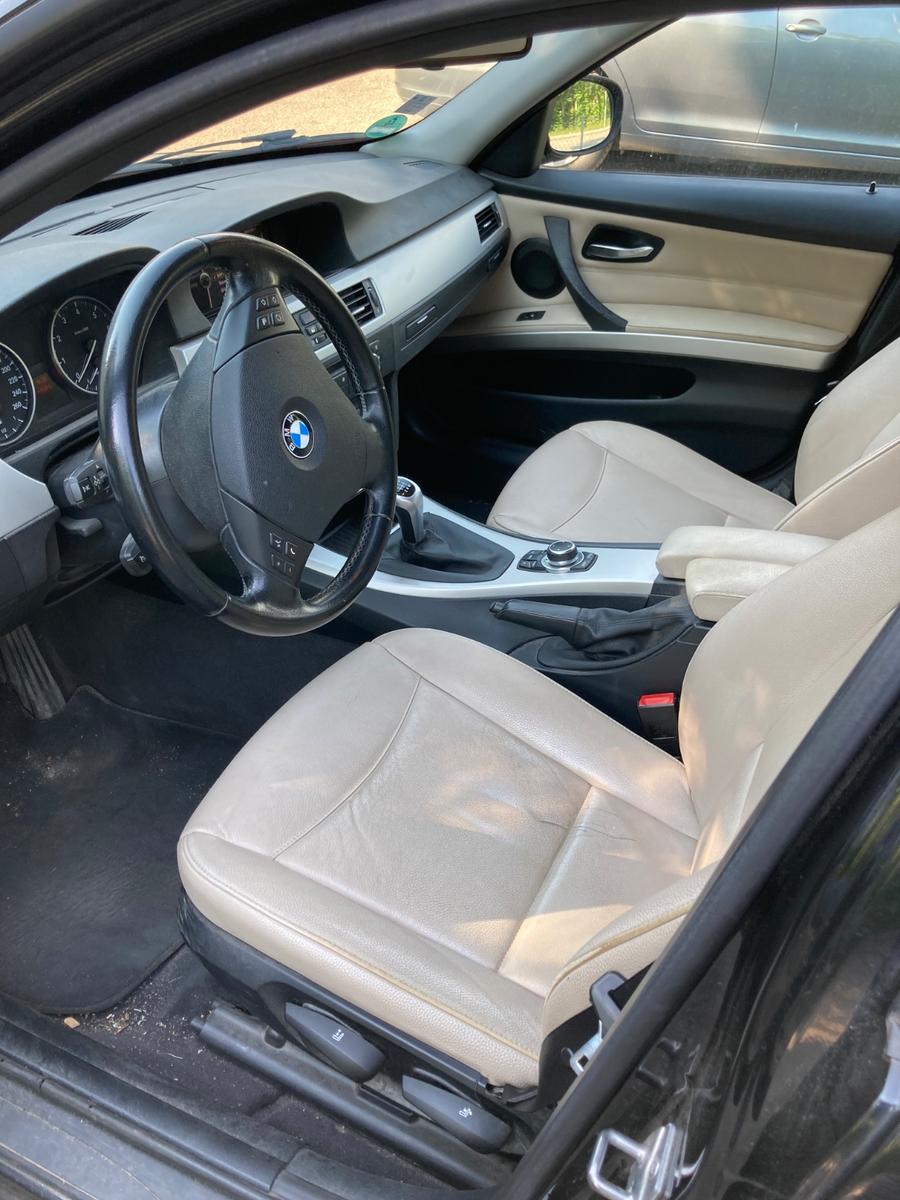 BMW 320 2011 — photo 6
