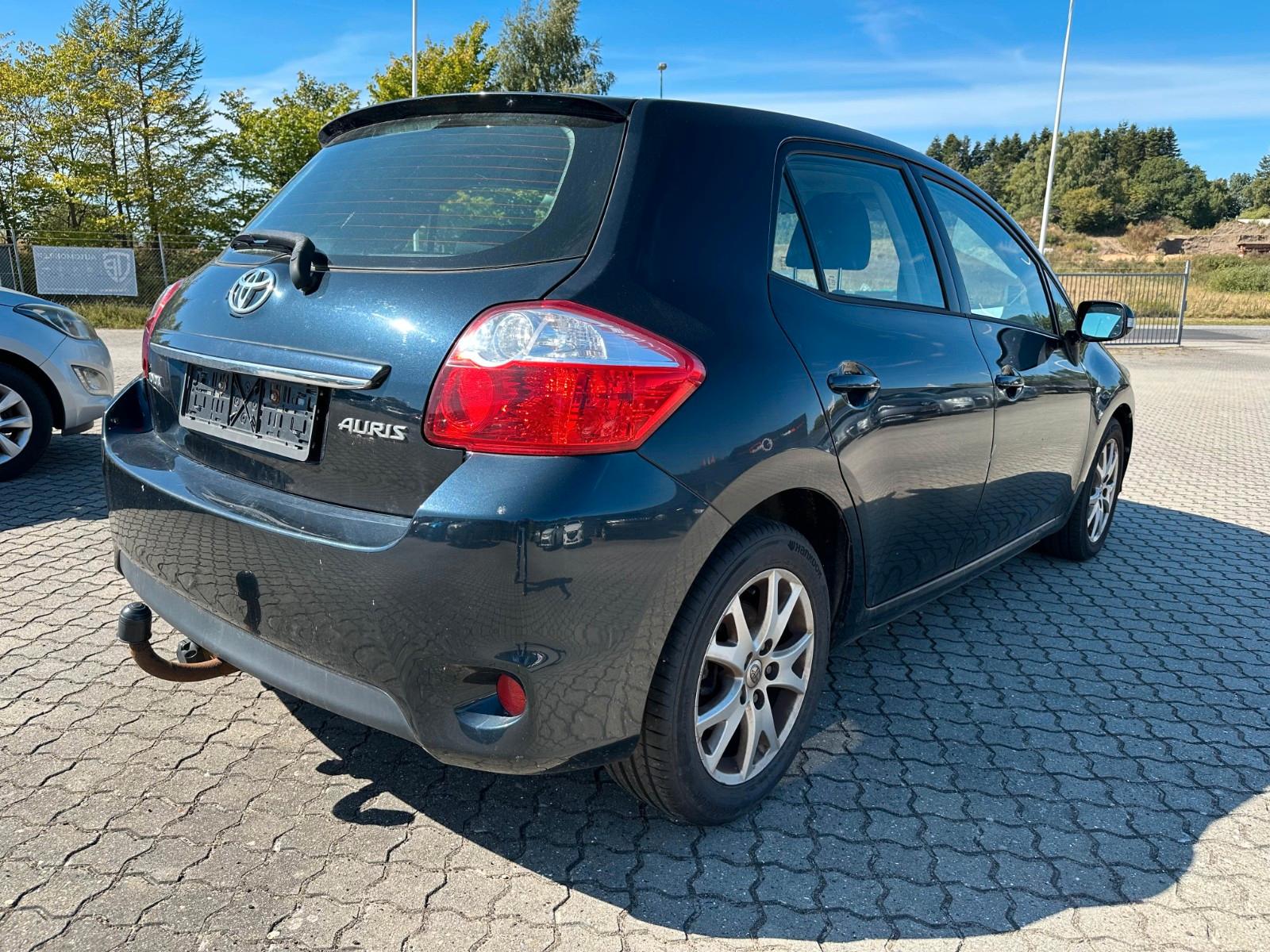 Toyota Auris 1,6-l-Valvematic AUTOMATIK! NR: 2682