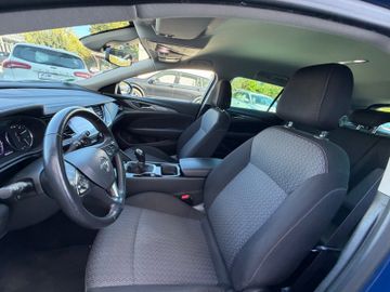 Opel Insignia - 8
