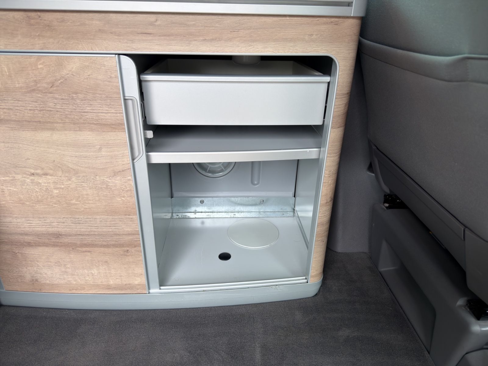 Volkswagen T6.1 California Coast DSG Standheizung AHK foto 15